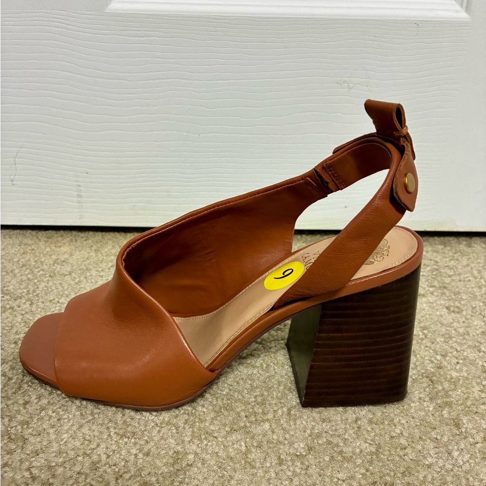 Vince Camuto tan leather flared wooden stacked block heels sandals chunky - Picture 4 of 6